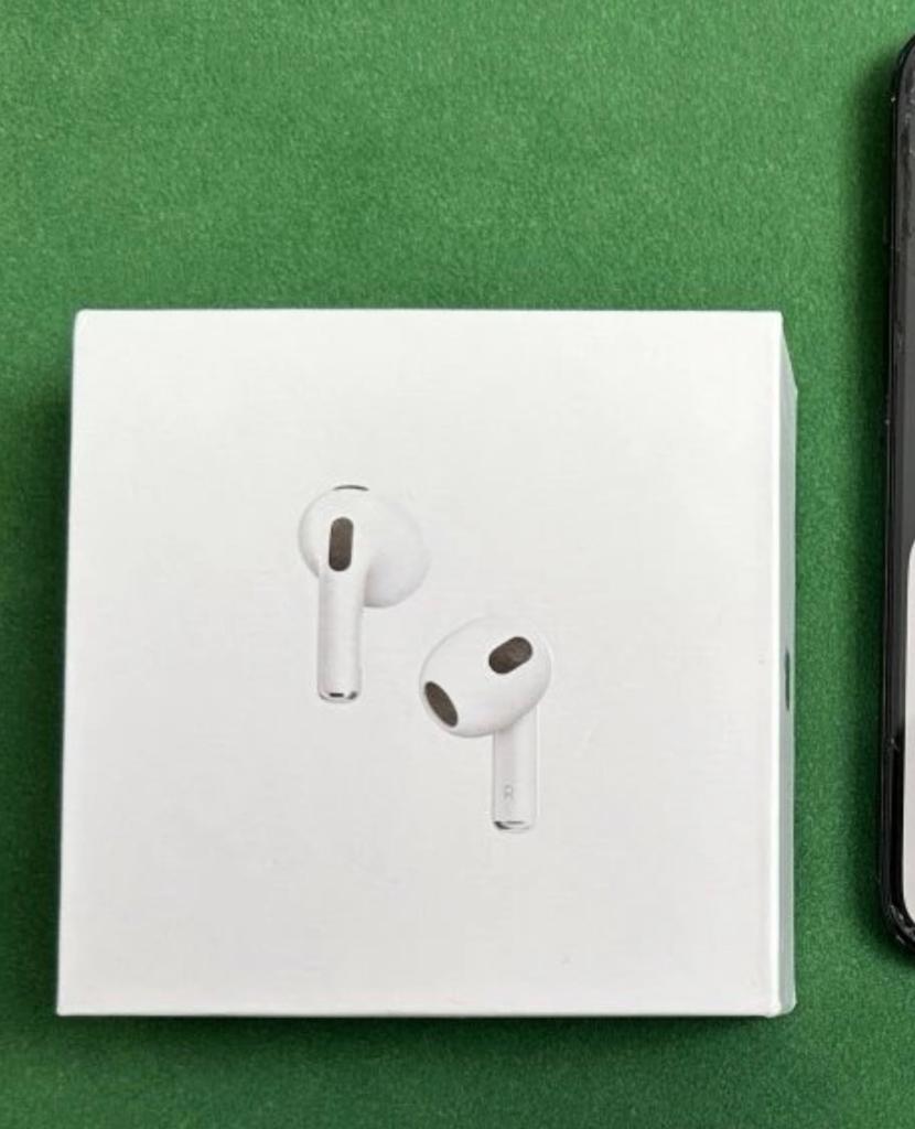 Airpods pro,(3,2), Ophalen, Zo goed als nieuw