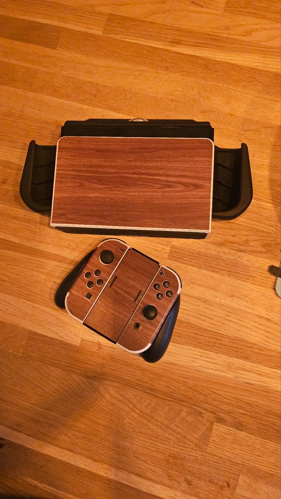 Nintendo Switch OLED met speciale case en 2 games, Switch OLED, Met games, Ophalen of Verzenden, Zo goed als nieuw