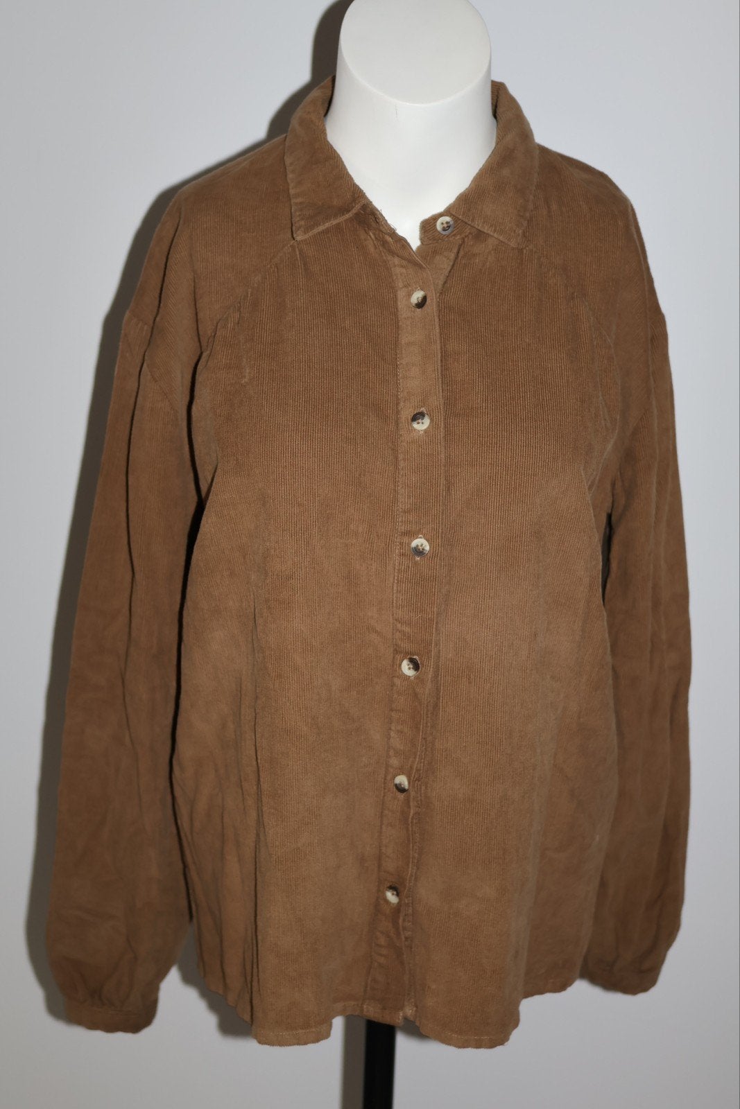 By-Bar Blouse Maat 36/S - Fijne Ribstof, Bruin, Ophalen of Verzenden, Zo goed als nieuw, By-bar.nl