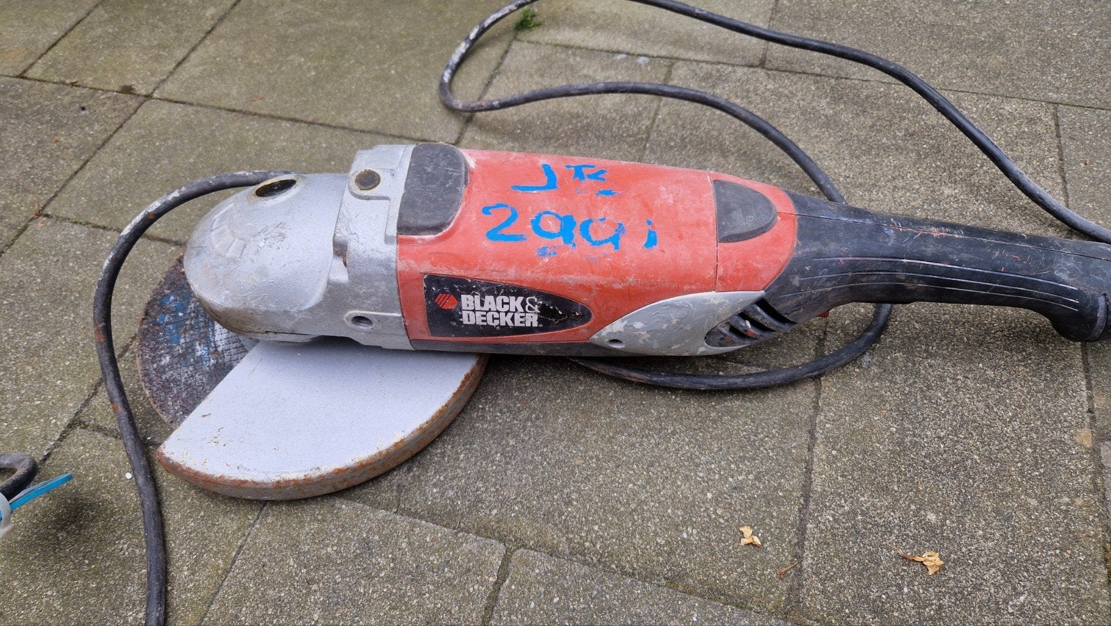 Black & Decker KG2300 Type 1 Haakse Slijpmachine, Ophalen