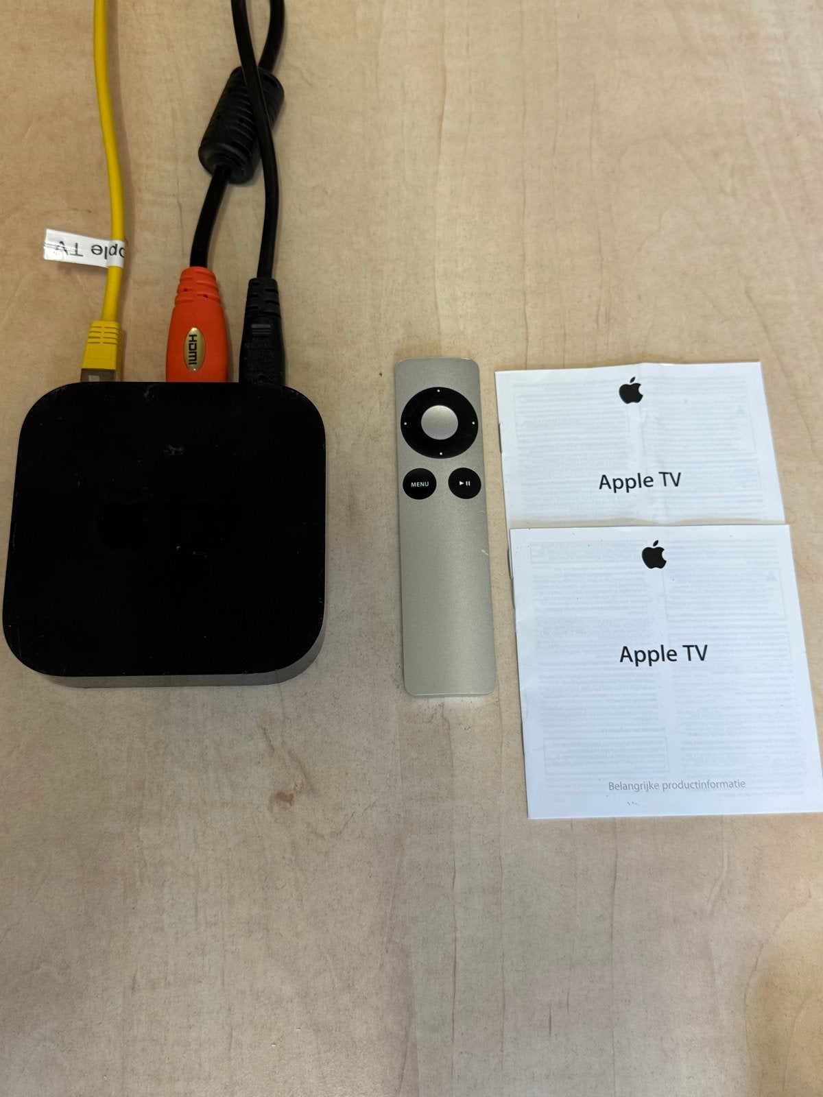 Apple TV 2e generatie (A1378) met afstandsbediening, Ophalen of Verzenden, Gebruikt, HDMI, Zonder harde schijf