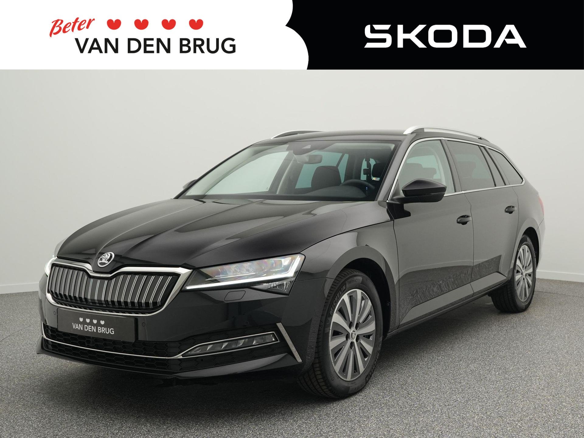Skoda Superb Combi 1.4 TSI iV Business Edition 218 pk DSG |, Auto's, Stof, Gebruikt, 4 cilinders, Zwart
