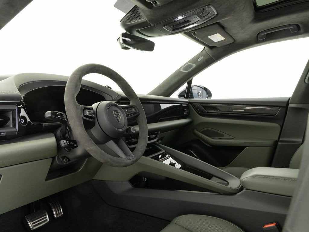 Porsche Macan Turbo, Auto's, Porsche, 591 km, Vierwielaandrijving, SUV of Terreinwagen, 750 kg