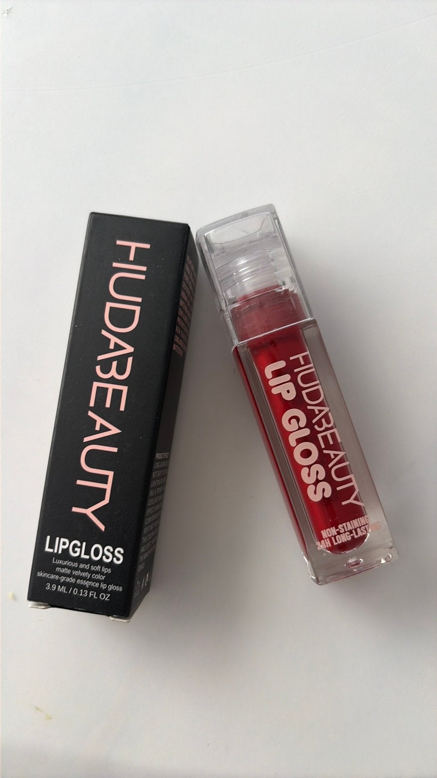 Huda lipgloss | whatsapp +31687380858, Ophalen of Verzenden, Nieuw, Lippen
