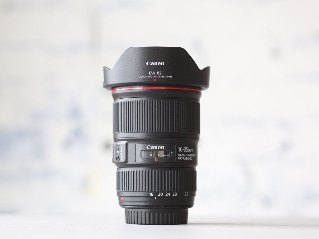 Canon EF 16-35mm f/4L IS USM - Incl. 1 jaar garantie!, Audio, Tv en Foto, Fotografie | Lenzen en Objectieven, Canon, -, -, Zo goed als nieuw