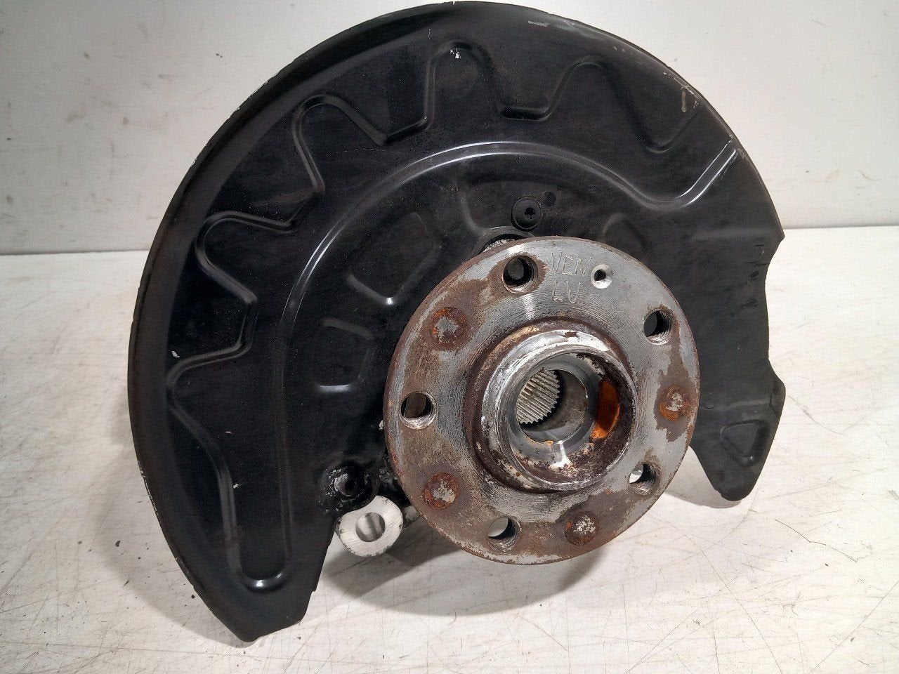 Wielnaaf links voor Skoda Karoq, Onderdelen@venauto.nl, Van der Ven Autorecycling B.V., Gebruikt, Ettenseweg 76, 4706 PB Roosendaal, The Netherlands
