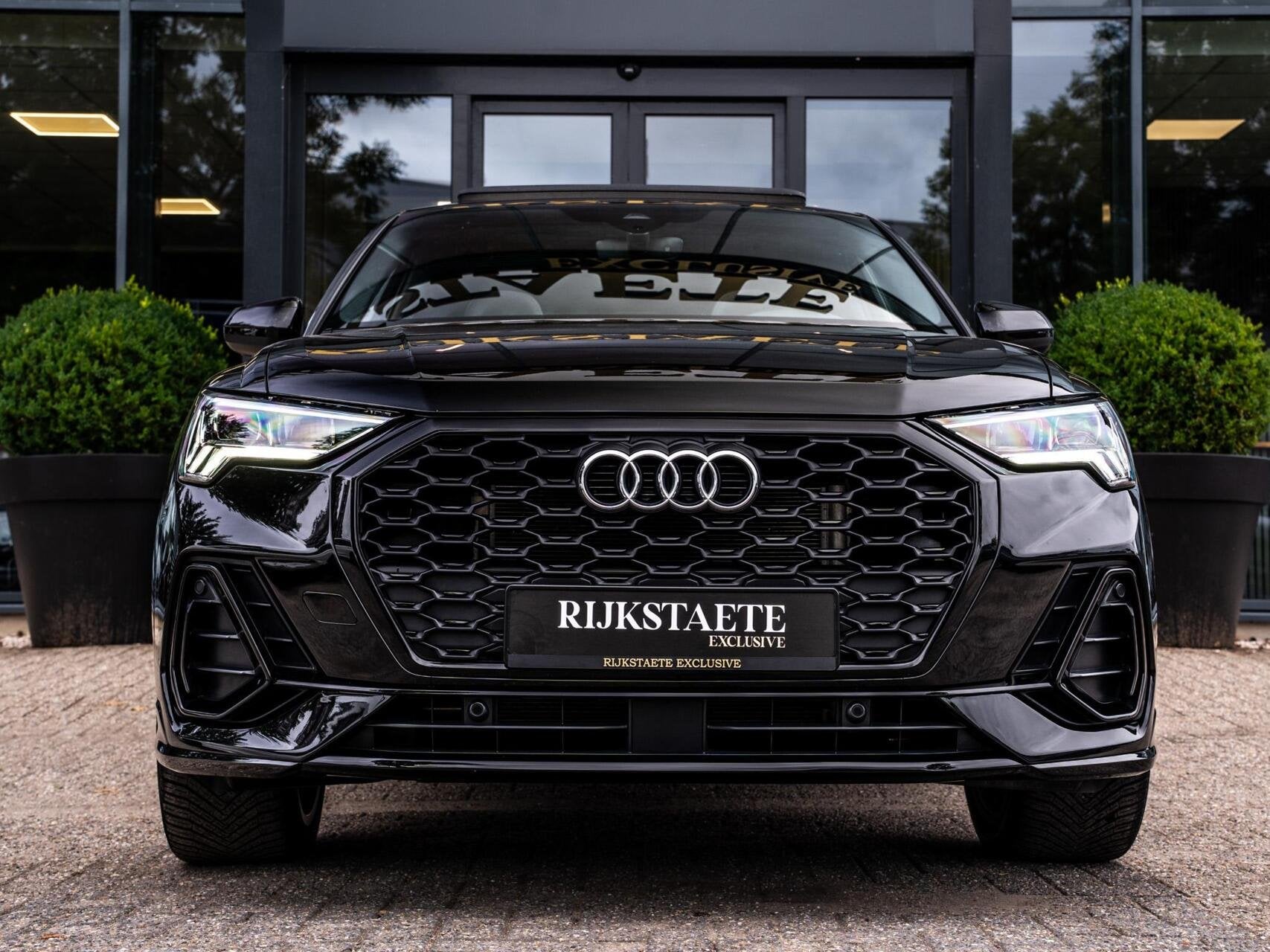 Audi Q3 Sportback 45 TFSI e S Line|PANO|HEAD-UP|CRUICE|20'', Gebruikt, Zwart, Zwart, Hybride Elektrisch/Benzine