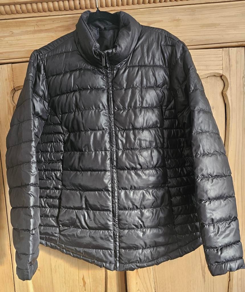 Mooie zwarte jas maat 46, Kleding | Dames, Jassen | Winter, Zwart, Maat 46/48 (XL) of groter, Ophalen of Verzenden, Zo goed als nieuw