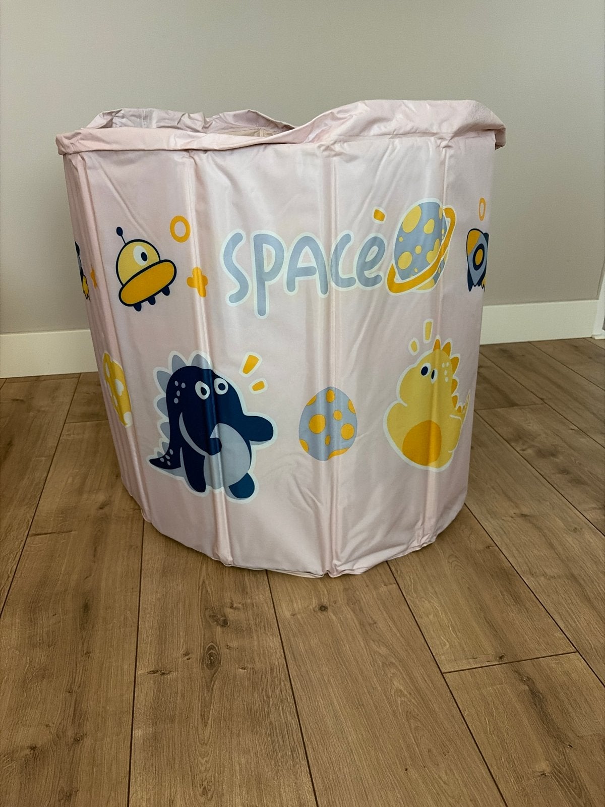 Opvouwbaar Baby Badje met Ruimte Thema, Kinderen en Baby's, Zo goed als nieuw, Badje, Standaard, Ophalen