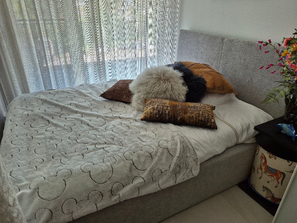 Nieuw & ongebruikt  bed met matras en opbergruimte, Ophalen, Modern incl matras ongebruikt nieuw, 140 cm, 200 cm