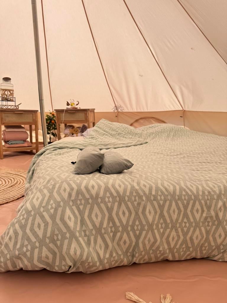 Een week of midweek: glamping tent op Ameland direct aan zee, Contacten en Berichten