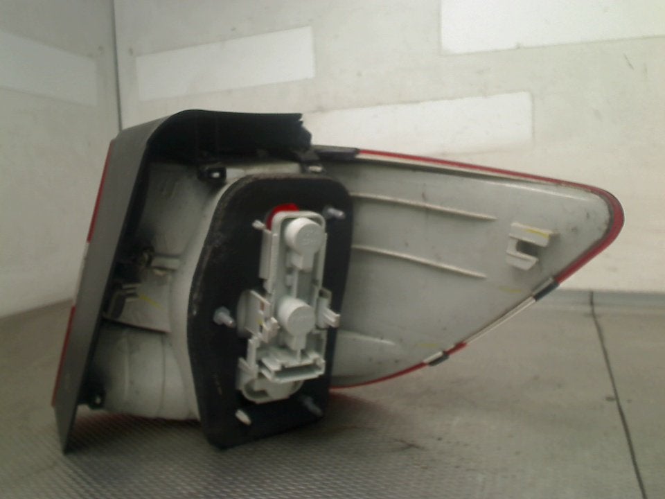 Achterlicht Links Mercedes-Benz B (W245) 2008 084401949l, Auto-onderdelen, Gebruikt, Mercedes-Benz AG, Mercedes-Benz, Mercedesstraße 120, Stuttgart 70372, , Duitsland