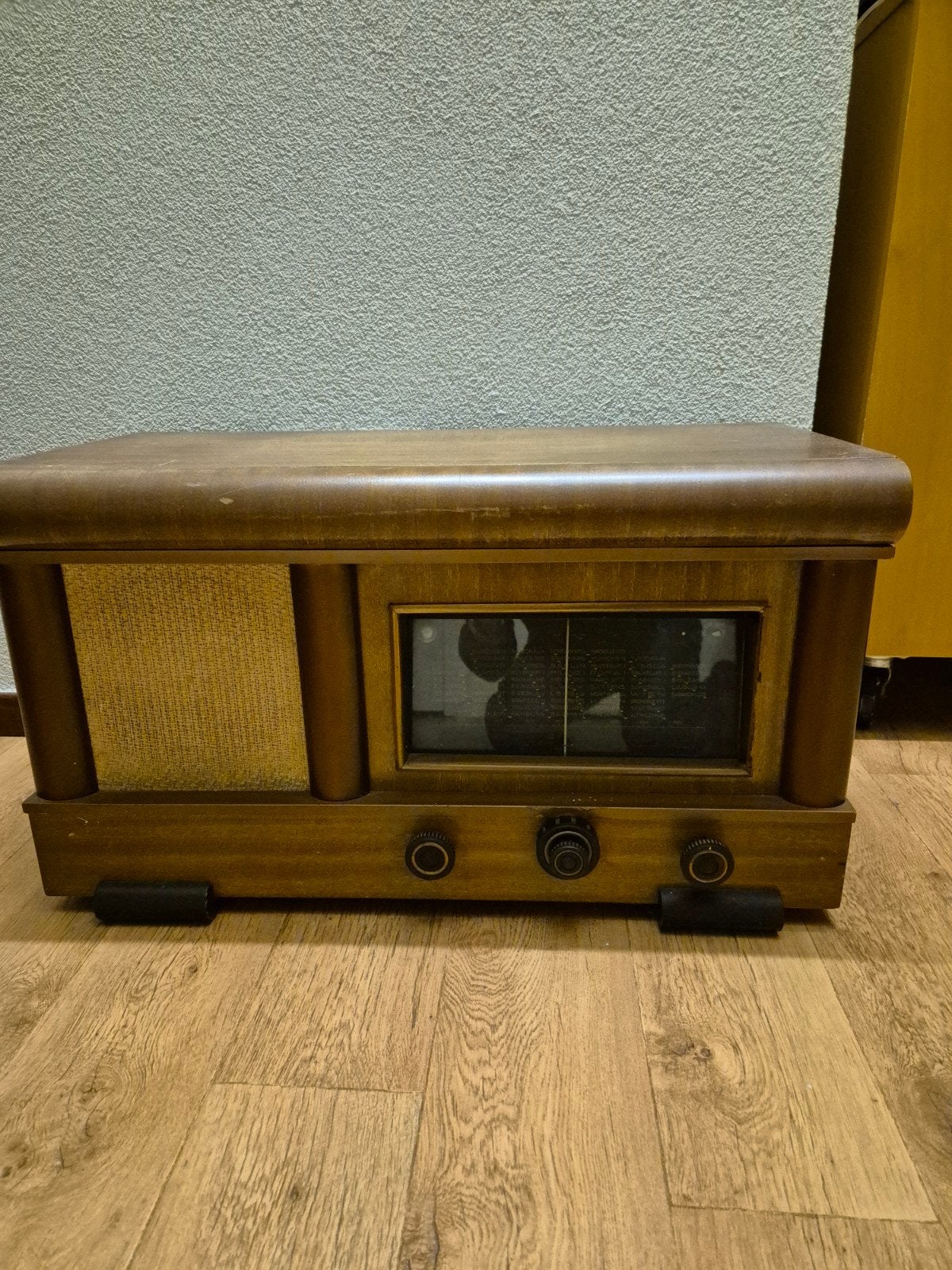 Oude buizenradio, Ophalen