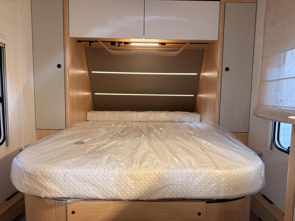 LMC Style Special 450 D extra serviceluik en atc, Caravans en Kamperen, Schokbreker, Bedrijf, Treinzit, 5 tot 6 meter