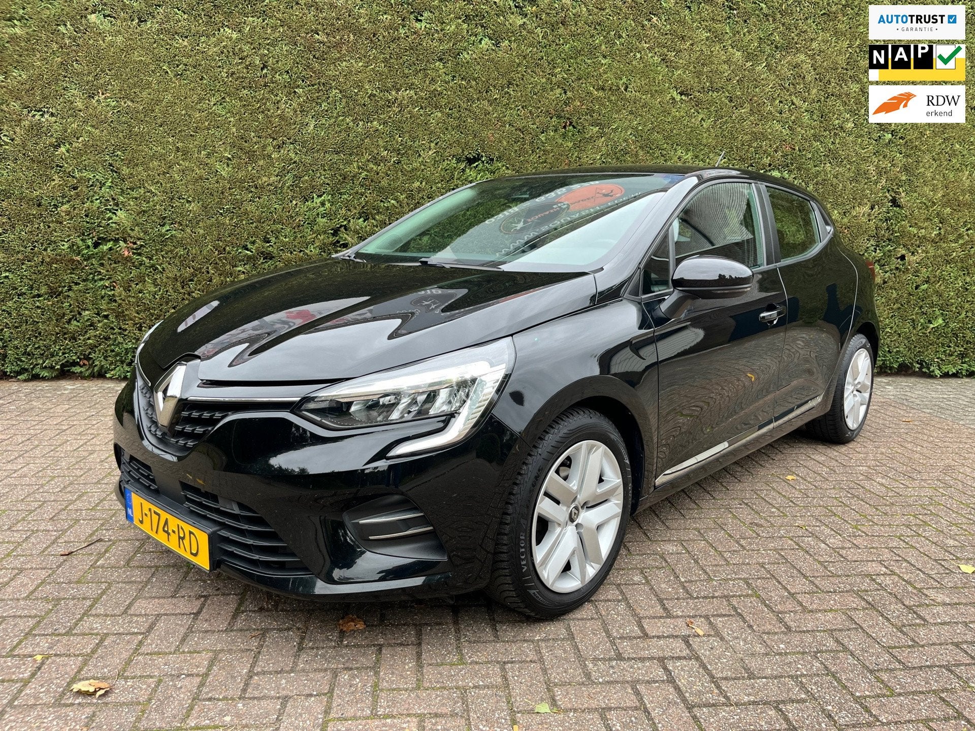 Renault Clio 1.0 TCe Zen, Carplay, Key-less, Cruise, PDC, Li, Voorwielaandrijving, Verwarmde buitenspiegels, 101 pk, Gebruikt