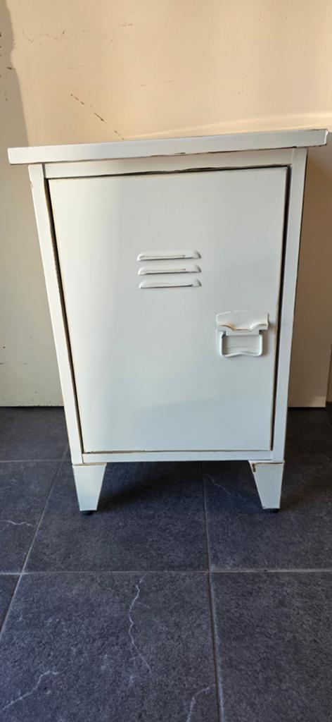 1x locker kastje loods 5, Huis en Inrichting, Ophalen, Zo goed als nieuw
