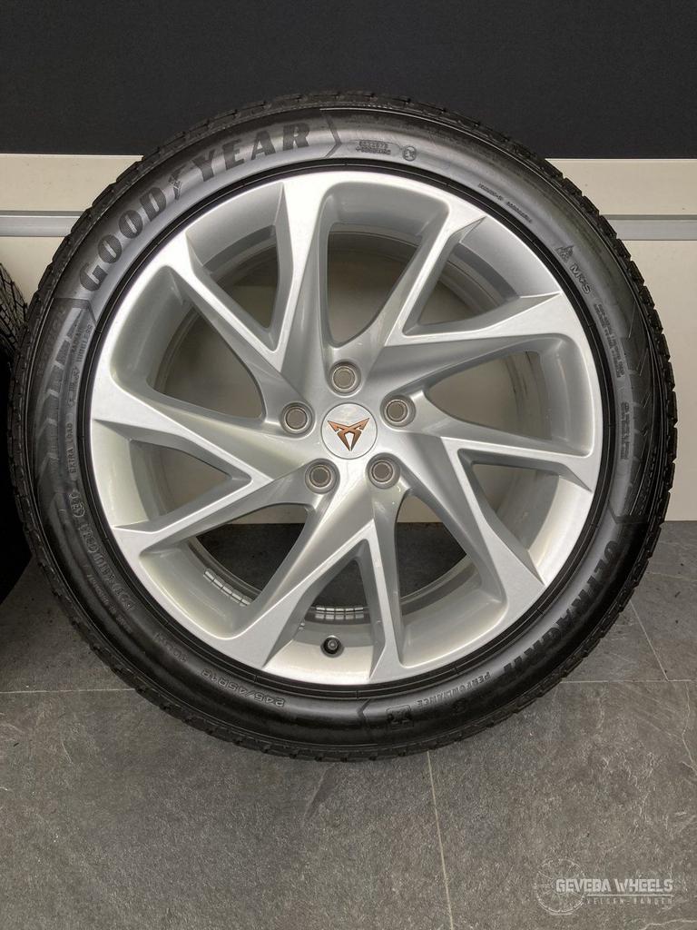 18” originele Cupra Formentor velgen + winterbanden 5x112, 18 inch, -, -, Banden en Velgen
