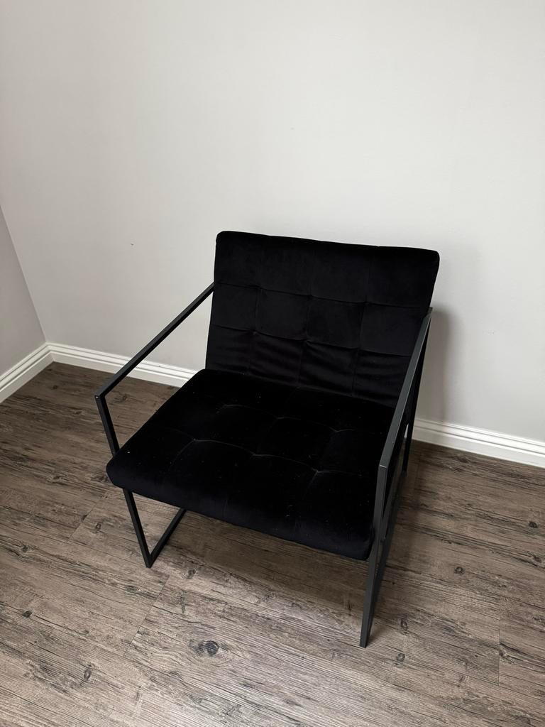 2x Zwarte stalen fauteuil, Huis en Inrichting, Fauteuils, Ophalen, Minder dan 75 cm, Zo goed als nieuw, Metaal