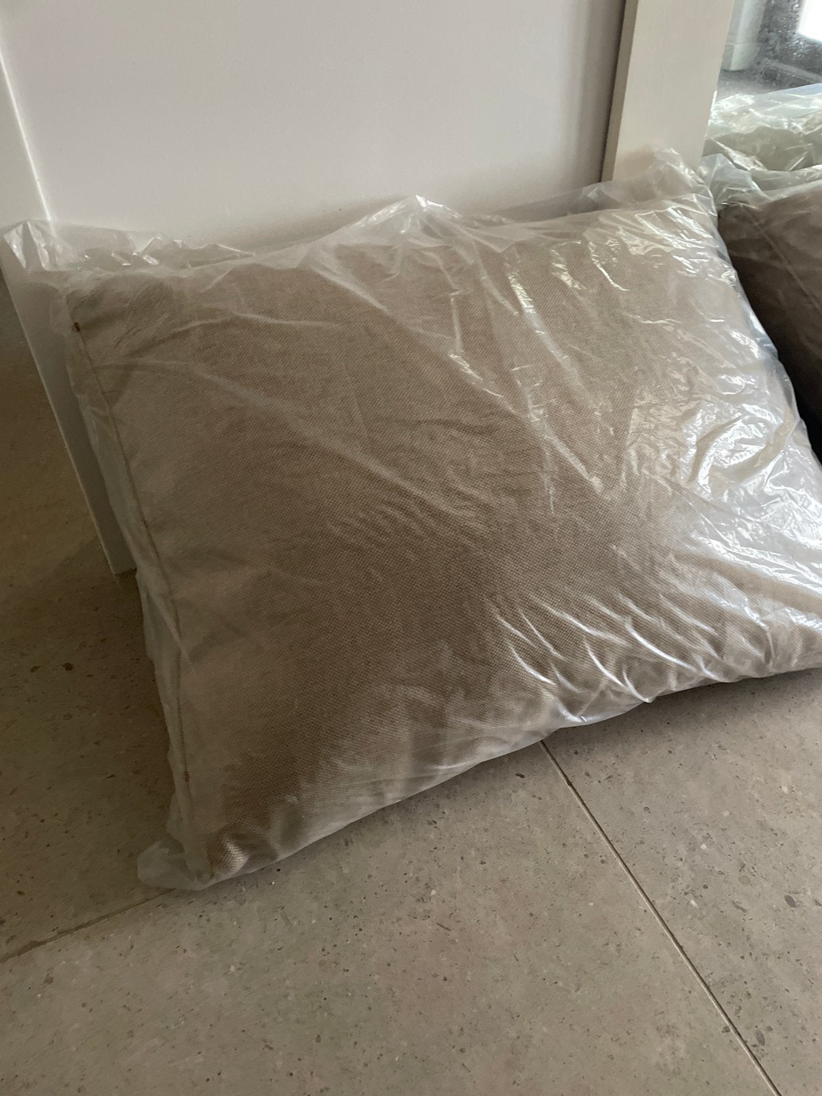Nieuwe beige sierkussens voor op een loungebank (6 stuks), Ophalen, Overige merken, Inclusief binnenkussen, Beige
