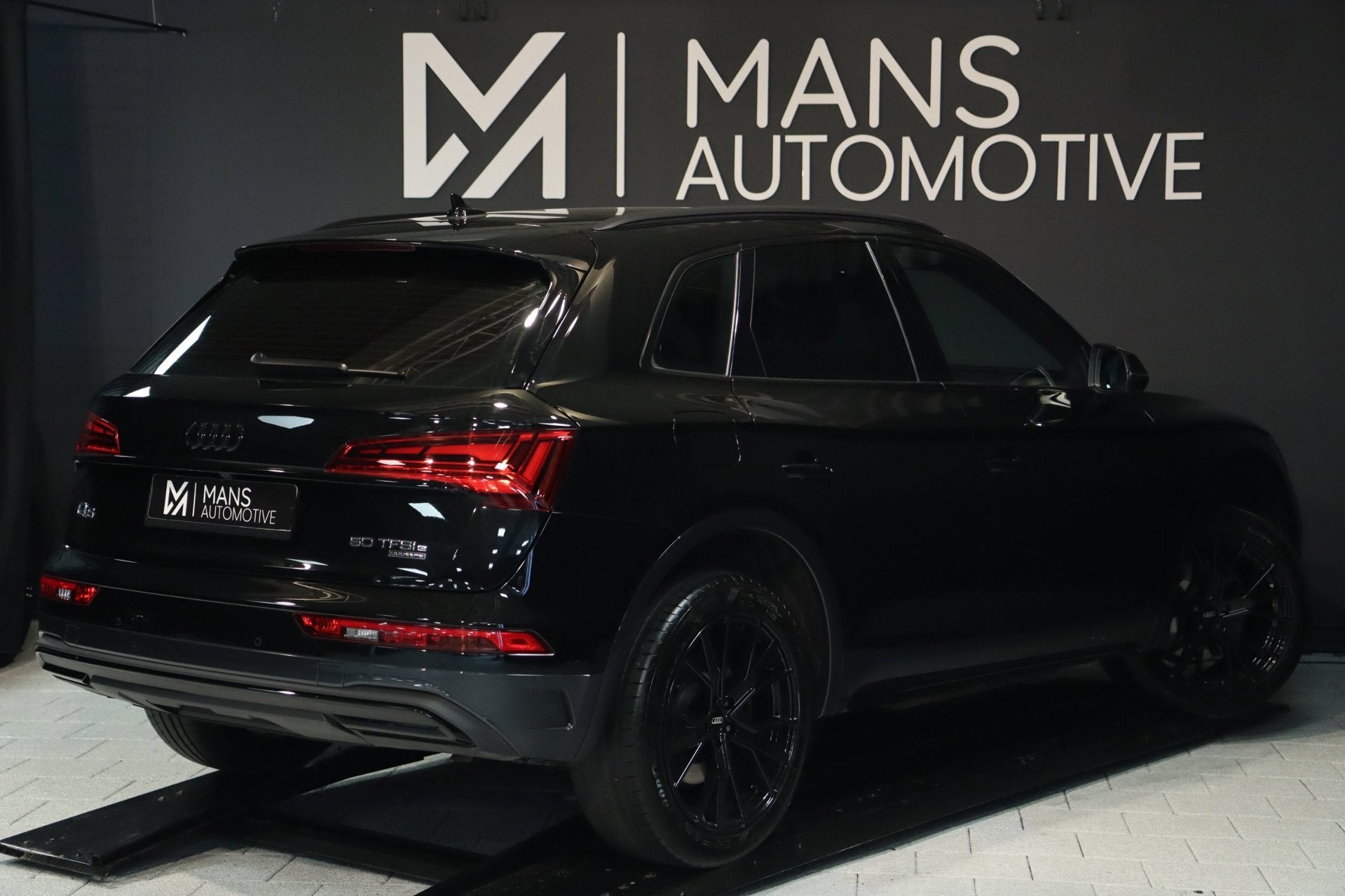 Audi Q5 50 TFSI e / ACC / CAMERA / VIRTUAL / ELEK. STOELEN /, Automaat, Stof, Gebruikt, Zwart