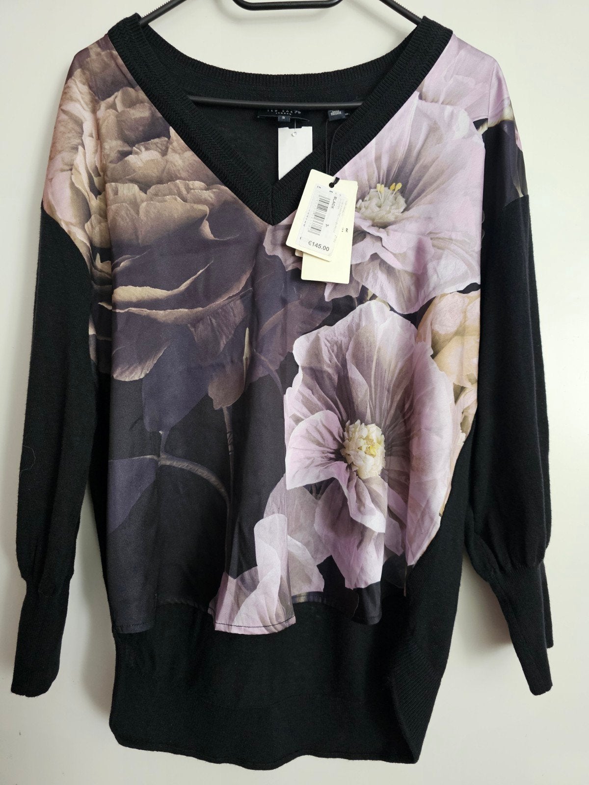TED BAKER; MOOIE NIEUWE TRUI, Ophalen, Nieuw