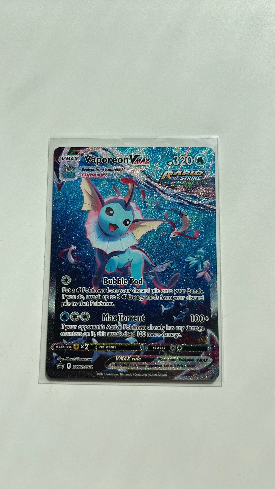 Vaporeon Vmax, Ophalen of Verzenden, Zo goed als nieuw