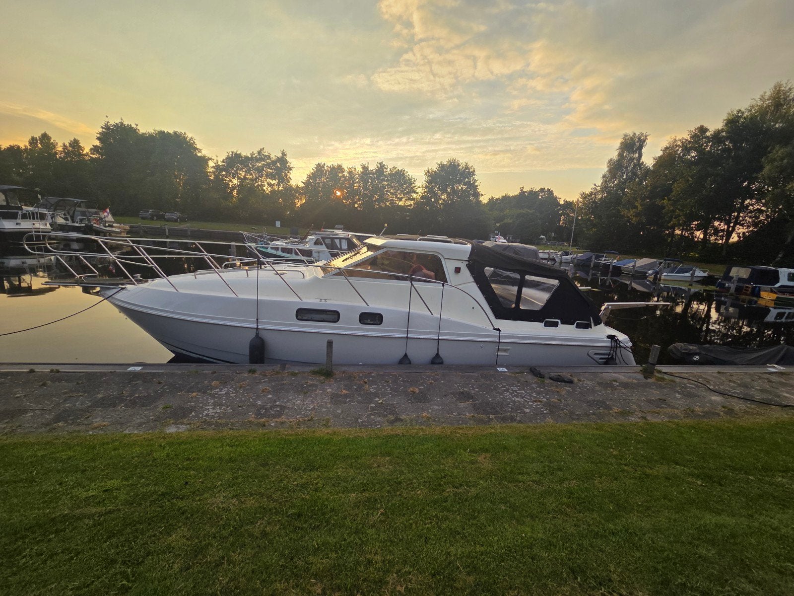 Shadow 33 Boot met 2x 230 PK Volvo Penta Diesel, Watersport en Boten, Ophalen of Verzenden, Diesel, Boegschroef