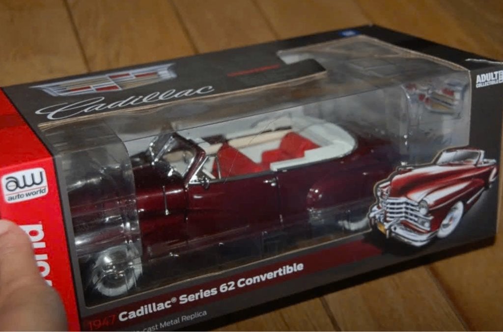 1:18 CADILLAC SERIES 62 Convertible Autoworld in doos WRH, Verzenden, Zo goed als nieuw, Auto, Overige merken