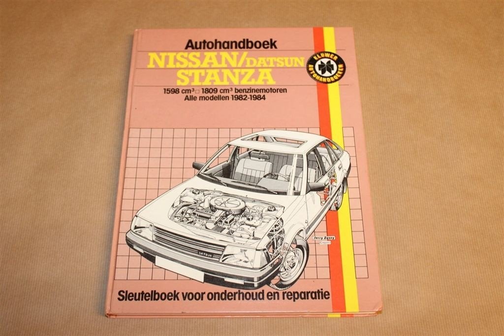 Autohandboek Nissan Stanza — Onderhoud & Reparatie 1982-1984, Ophalen of Verzenden