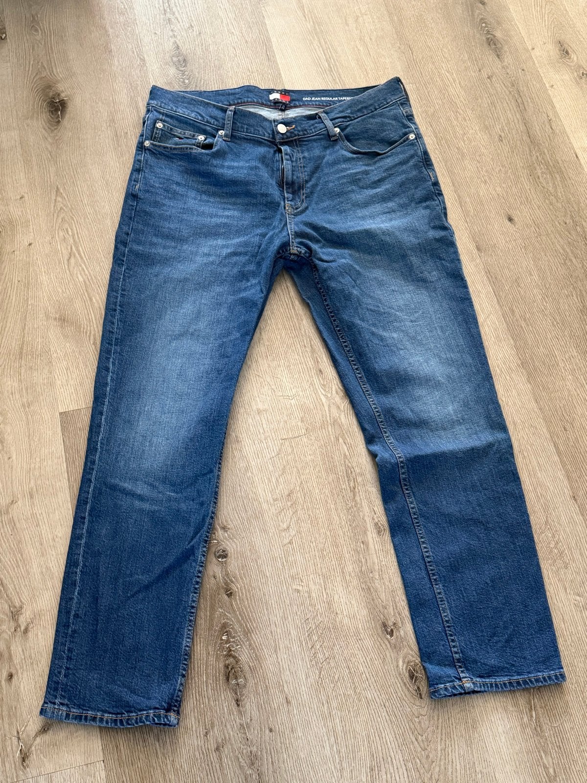 Tommy Jeans Jeans W34 L32, Kleding | Heren, Spijkerbroeken en Jeans, Ophalen of Verzenden, Gedragen, Blauw, Overige jeansmaten
