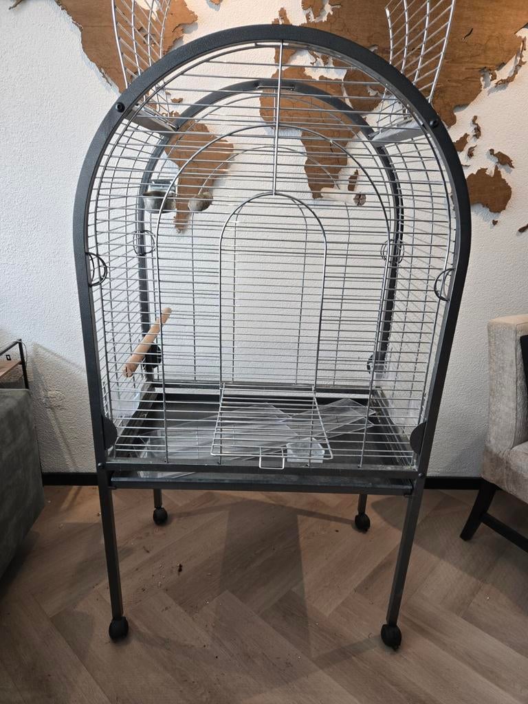 Grote vogelkooi met standaard en wieltjes, Ophalen of Verzenden, Zo goed als nieuw, Zonnebank enkelzijdig, 15 lampen of meer