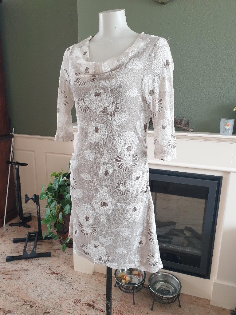 Lunatique romantisch beige bruin jurk 36 S, Verzenden, Beige, Zo goed als nieuw, Knielengte