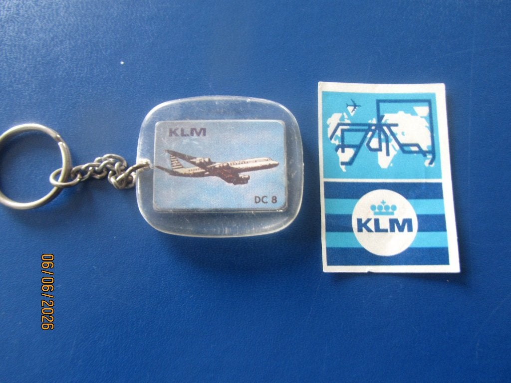 Sleutelhanger + Etiket KLM DC8, Ophalen of Verzenden, Gebruikt, Transport