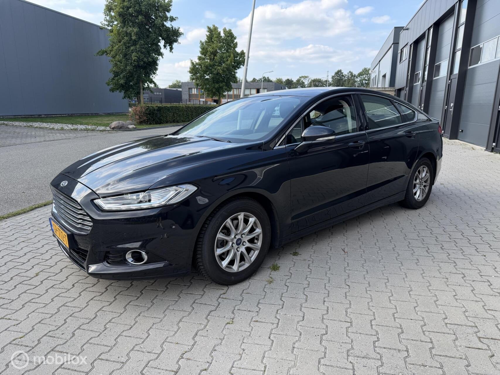 Ford Mondeo 1.5 Titanium NL AUTO GOED ONDERHOUDEN, Auto's, Euro 6, 4 cilinders, Mondeo, 160 pk