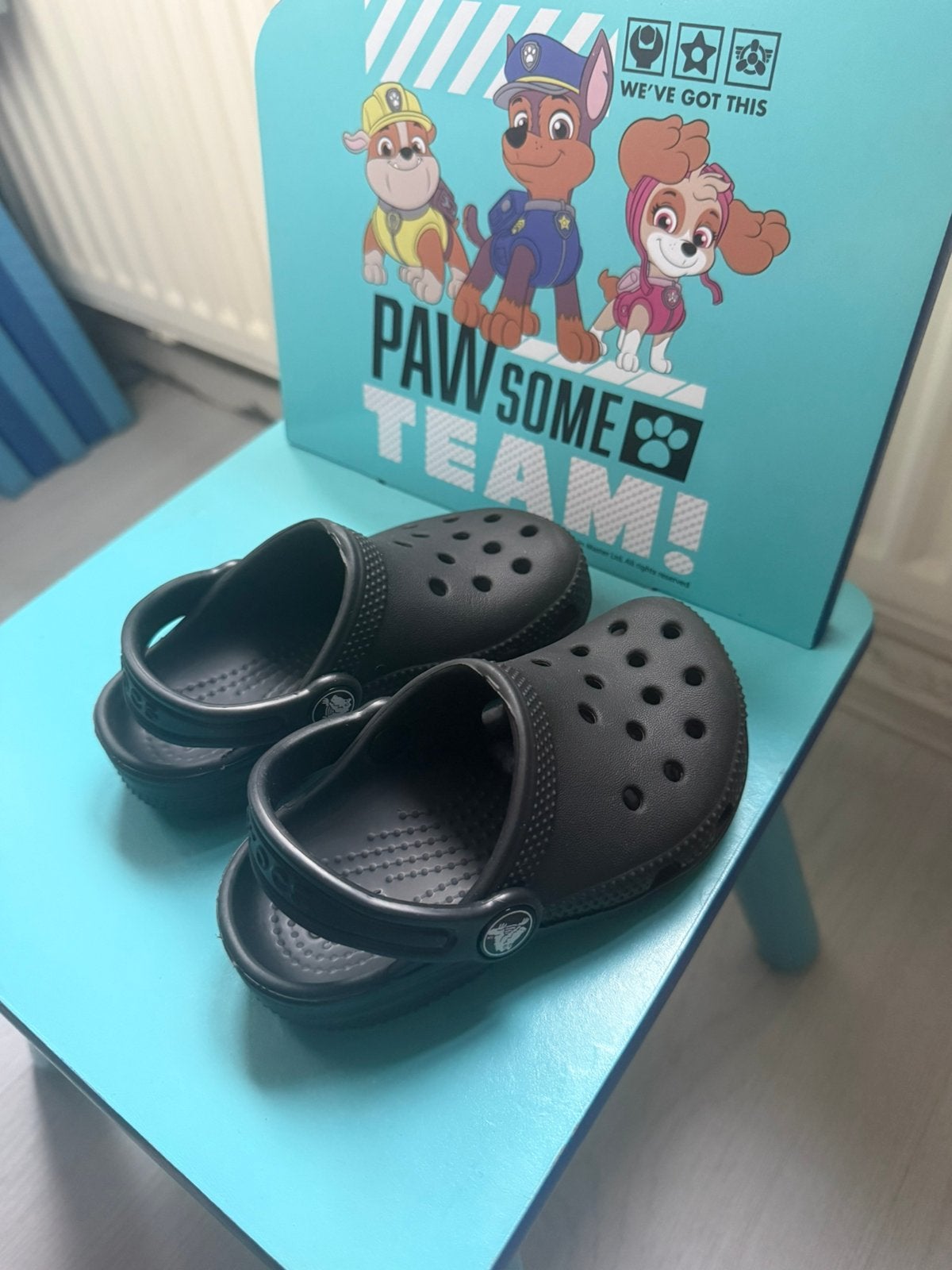 Zwarte crocs nieuw maat C8, Ophalen, Zo goed als nieuw, Jongen of Meisje