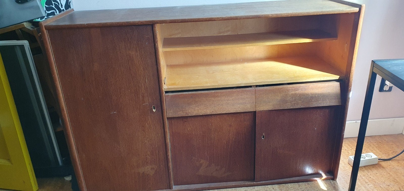 vintage jaren 60 dressoir bureau met klep opknapper, Huis en Inrichting, Ophalen, Gebruikt, 100 tot 150 cm, Met lade(s)