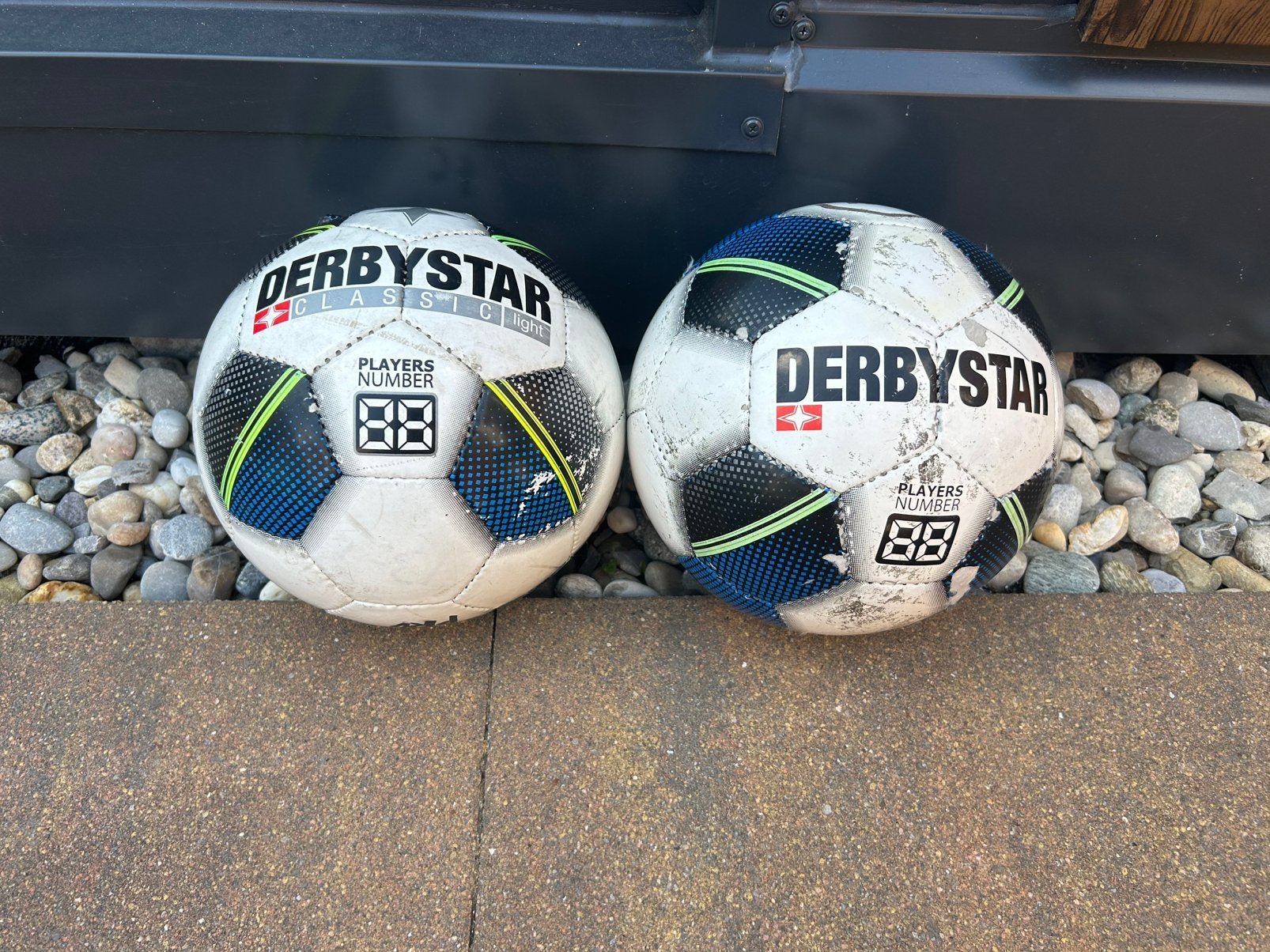 2 x Derbystar Classic Light Number88 maat 5, Maat XS of kleiner, Ophalen of Verzenden, Zo goed als nieuw, Bal