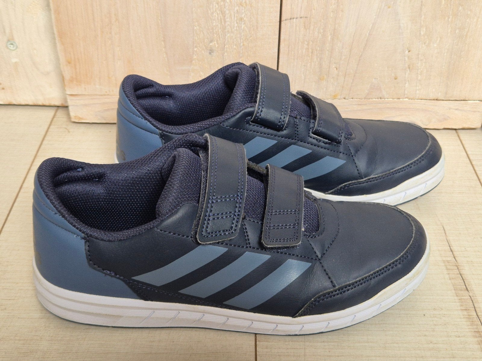 Stoere blauwe klittenband sneakers 39,5 (Adidas/ als NIEUW), Ophalen, Adidas, Jongen of Meisje, Schoenen