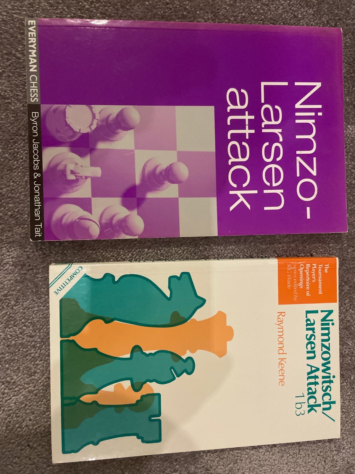 Schaakboeken: Nimzo-Larsen Attack & Nimzowitsch/Larsen, Boeken, Ophalen of Verzenden, Zo goed als nieuw, Europa overig