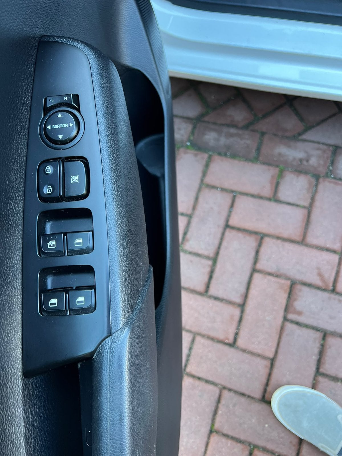 Foto 7 van Kia Picanto 1.0 MPi 67pk 5-zits 2019 Wit