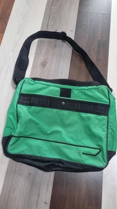 Diesel postmanbag appeltjesgroen, Ophalen of Verzenden, Zo goed als nieuw, Zwart