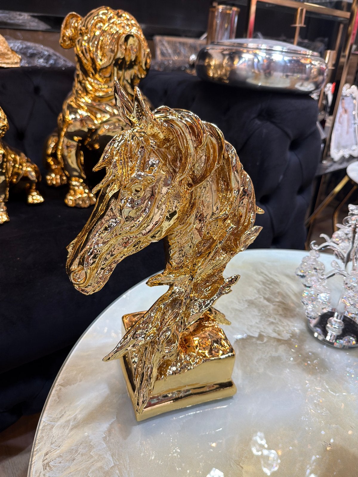 Gouden Paardenhoofd Sculptuur - Elegant Decoratief Beeld, Antiek en Kunst, Ophalen of Verzenden, Zoogdier, 20 - 50 cm, Op sokkel
