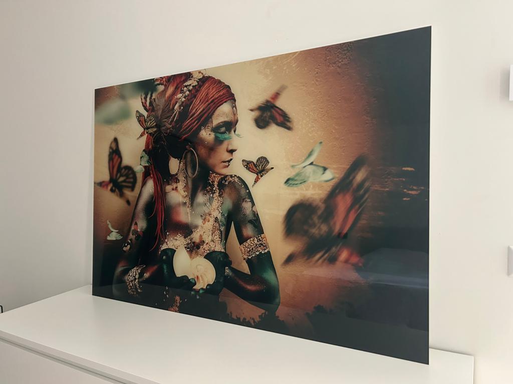 Jaime Ibarra plexiglas schilderij 135x90 + ophangsysteem, Ophalen, Zo goed als nieuw, Schilderij, 75 cm of meer