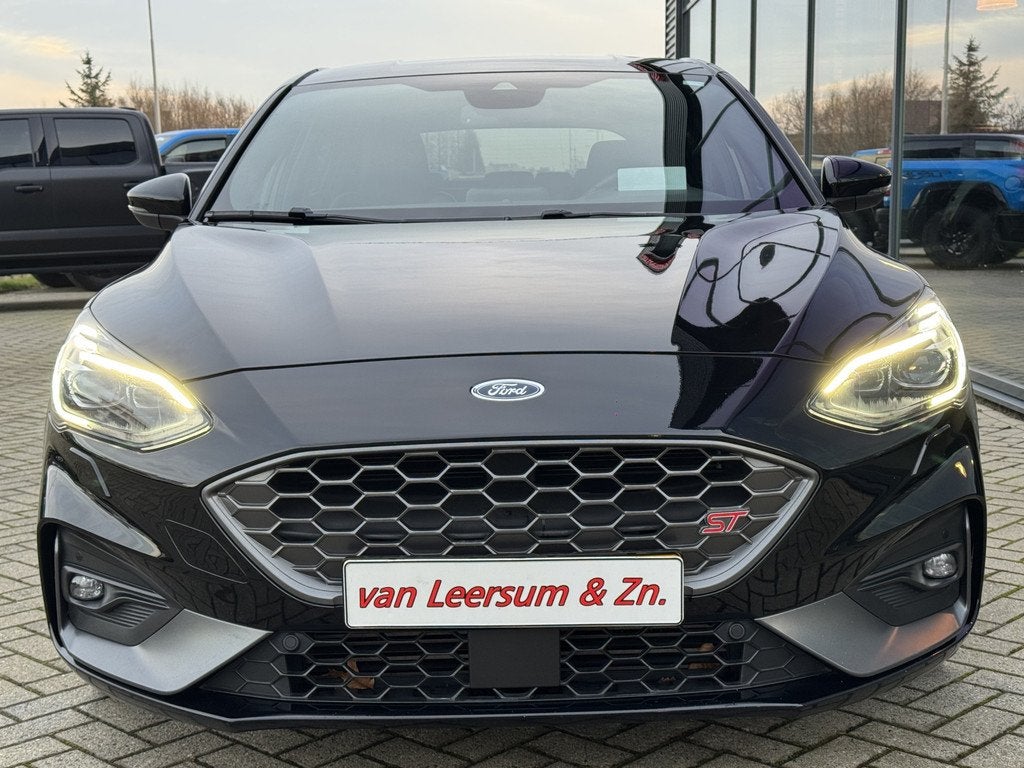 Ford Focus 2.3 EcoBoost ST-3 | Head-up | Performance Pack |, 4 cilinders, Origineel Nederlands, Handgeschakeld, 1600 kg