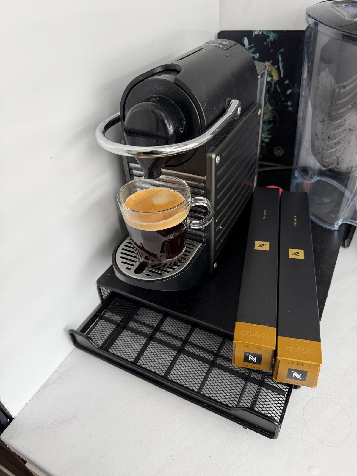 Nespresso Krups koffiemachine met capsules, Ophalen, Espresso apparaat, Zo goed als nieuw, 1 kopje