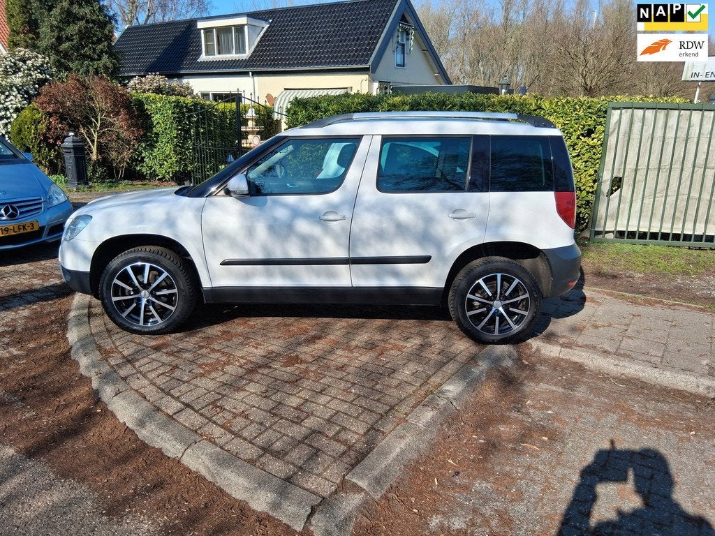 Skoda Yeti 1.2 TSI Elegance panodak airco navigatie automaat, Auto's, Skoda, Bedrijf, Te koop, Yeti, ABS, Airbags, Airconditioning
