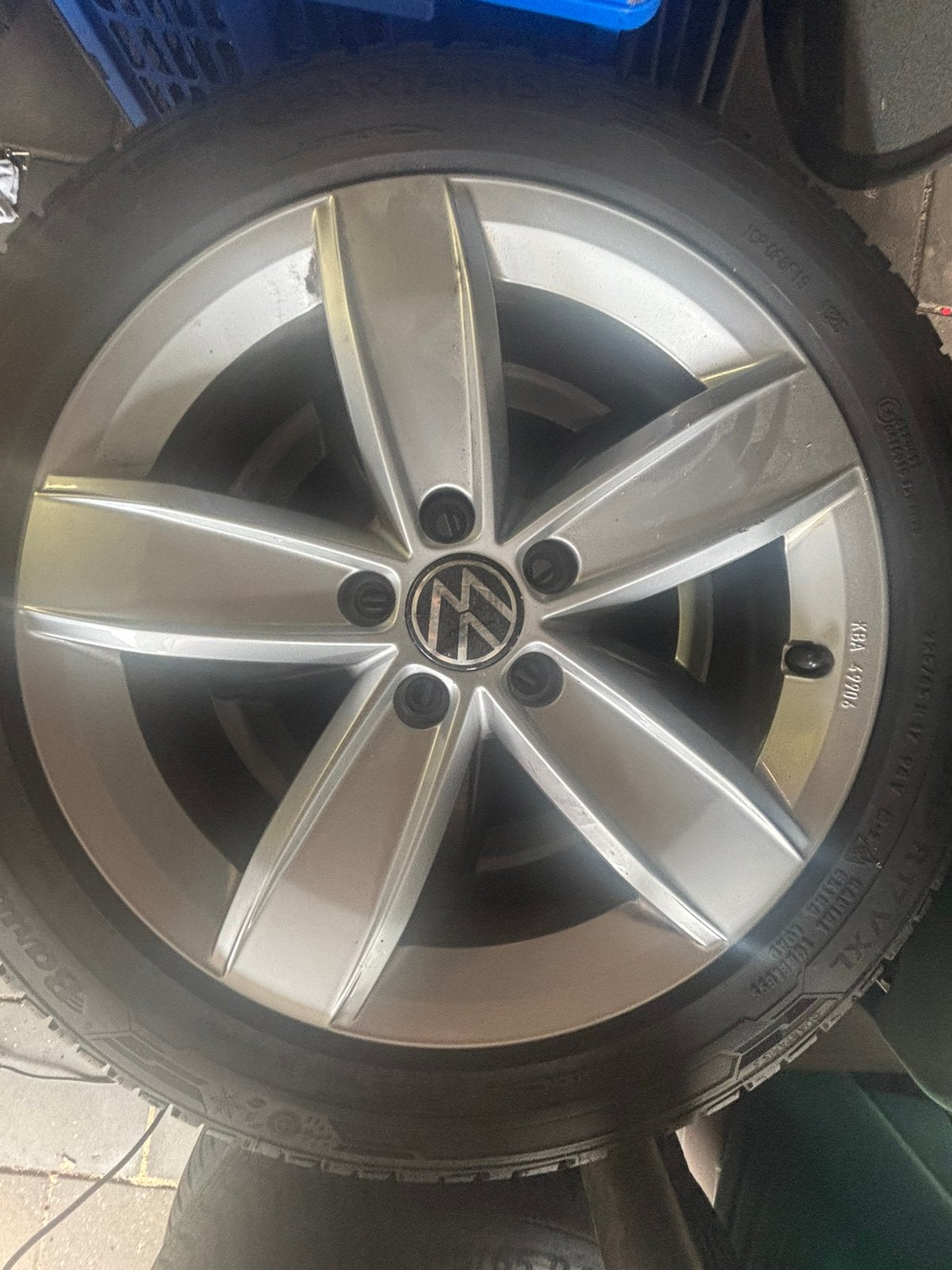 VELGEN MET 4 SEIZ BANDEN CADDY, Auto-onderdelen, Ophalen, 17 inch, Band(en), Zomerbanden