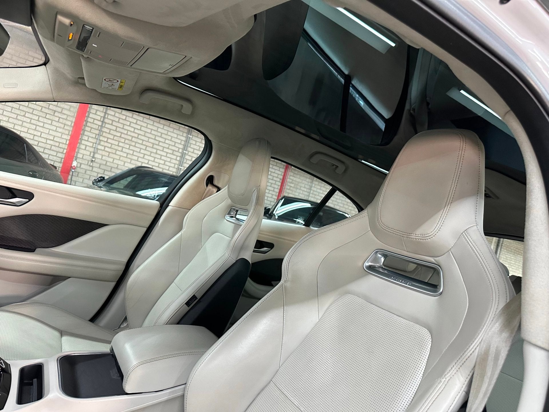Jaguar I-PACE EV400 First Edition 90 kWh, Pano, Bucket seats, Auto's, Gebruikt, 470 km, SUV of Terreinwagen, Onderhoudsboekje