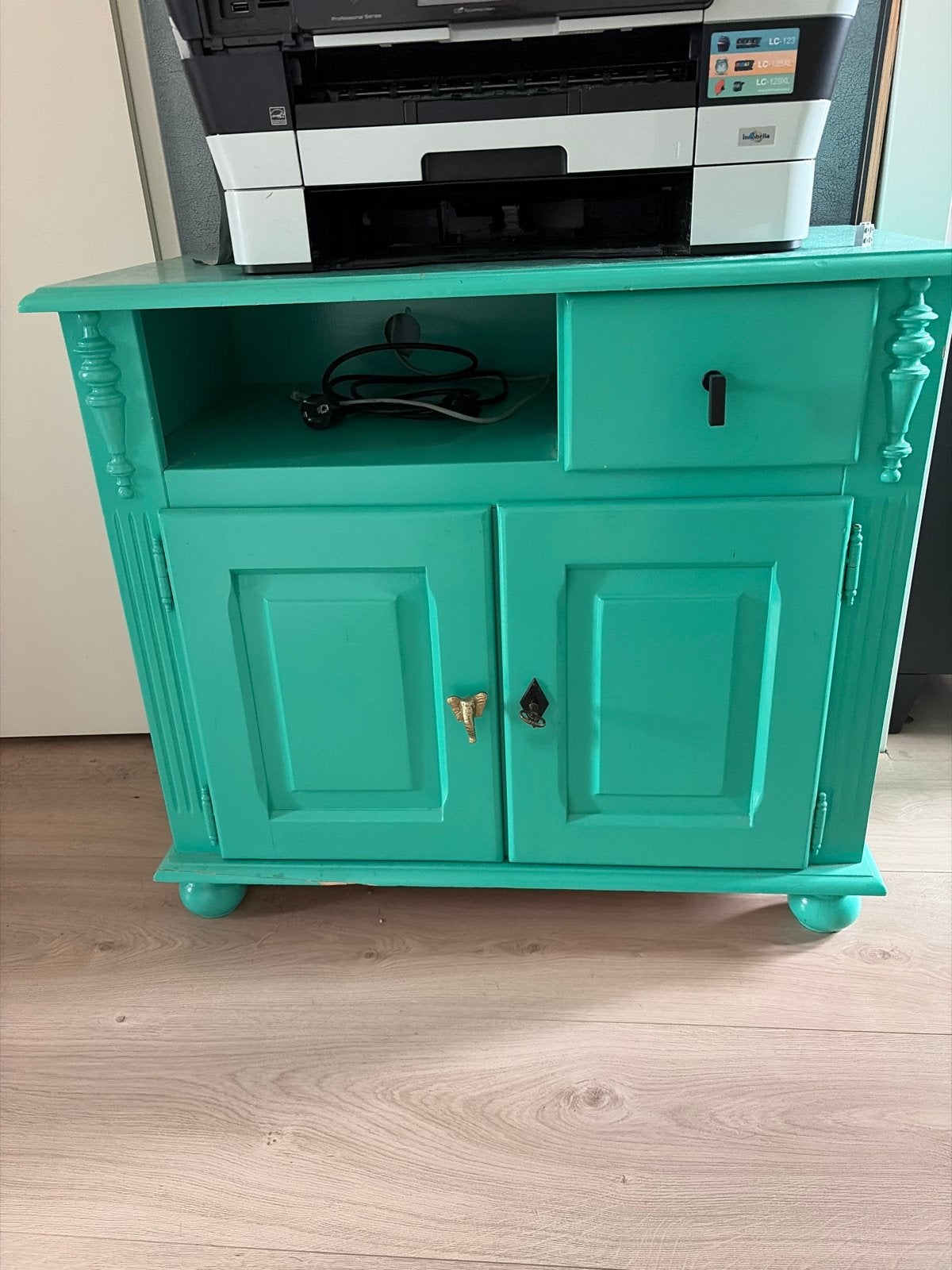 Retro tv meubeltje met lade en deuren, Gebruikt, Met lade(s), 25 tot 50 cm, Overige houtsoorten