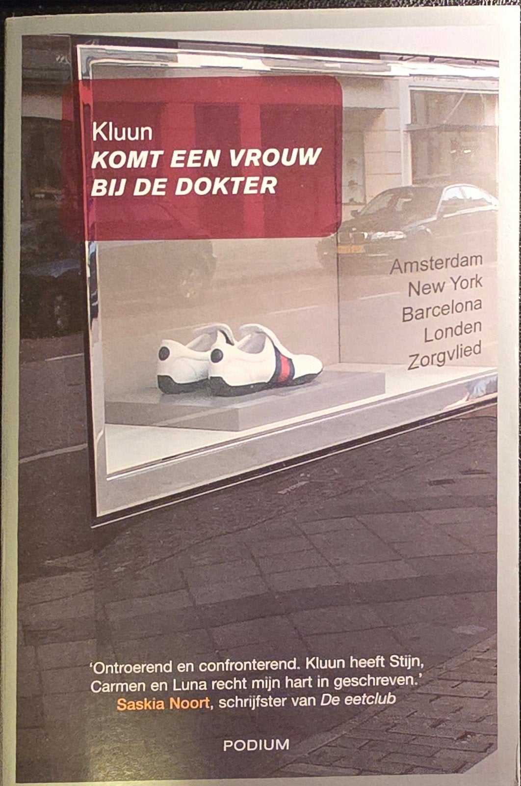 Kluun - Komt een vrouw bij de dokter (roman), Ophalen of Verzenden, Gelezen, Kluun